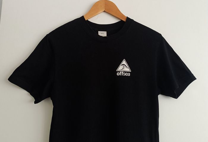T-shirt noir. Offsea. H&M. Coton. Taille XS - photo numéro 2