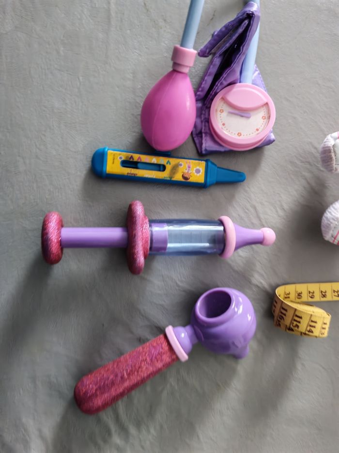 Lot docteur la peluche - photo numéro 4