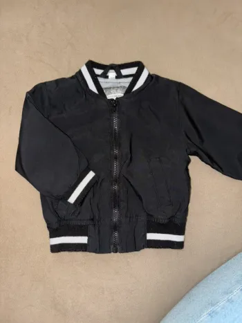 Blouson noir