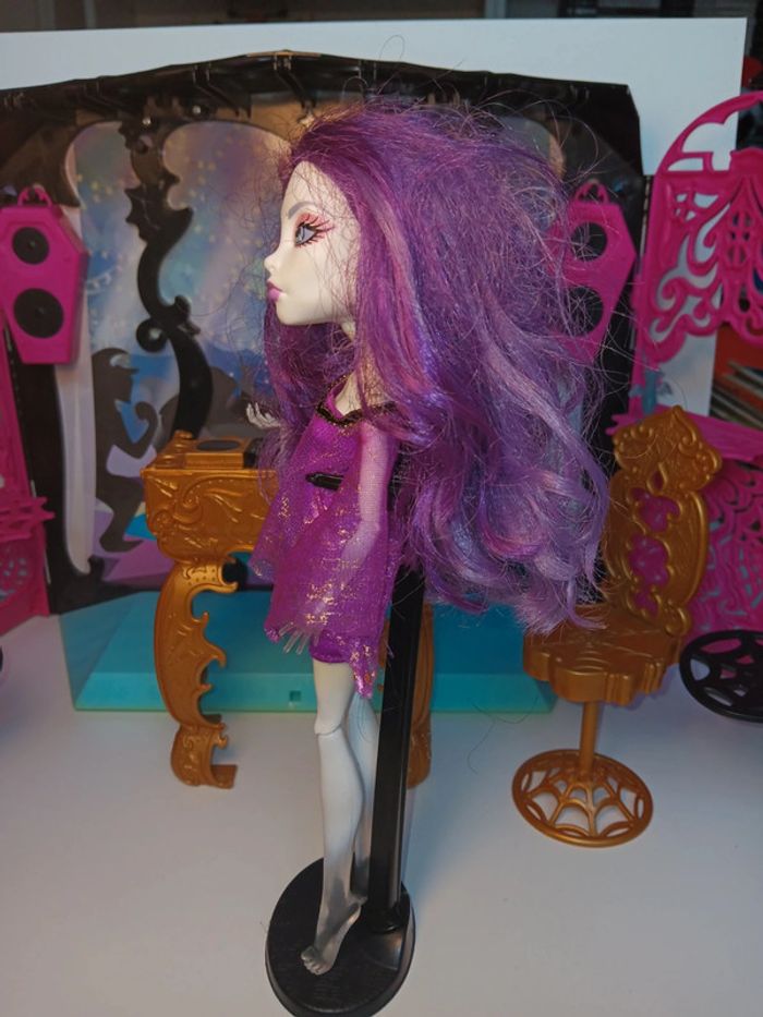 Poupée Monster High spectra D.J et sa boîte de nuit (testé le son fonctionne) - photo numéro 7