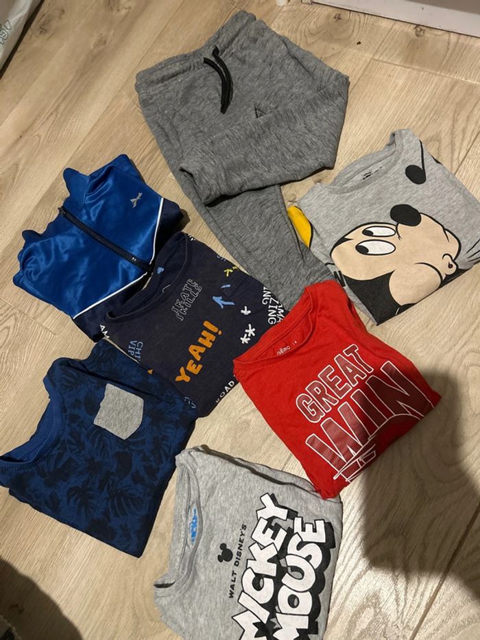 Lot de 7 Articles garçon 4Ans