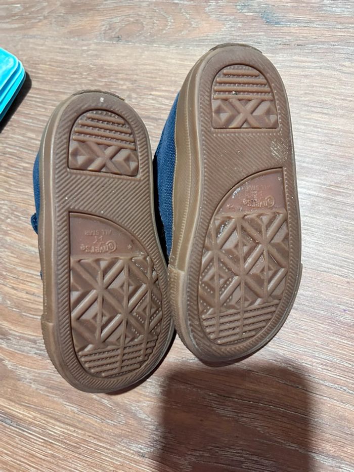 Converse taille 22 - photo numéro 2