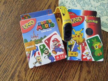 Lot de deux jeux Uno exclusive