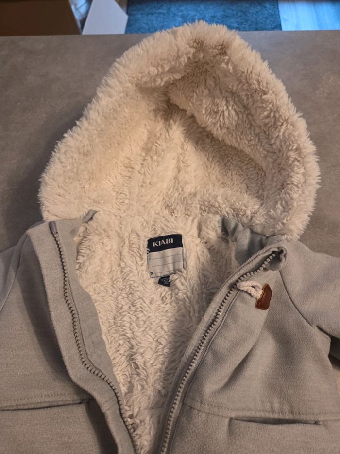 Manteau fille duffle coat molleton gris capuche hiver T36mois TBE kiabi - photo numéro 3