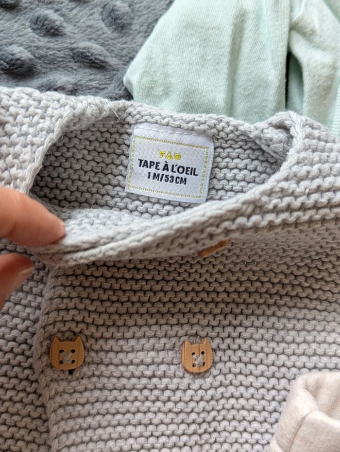 Lot Bébé 3 Pièces : Gilet Maille TAO, Body Croisé & Pantalon, Taille 1 Mois - photo numéro 3