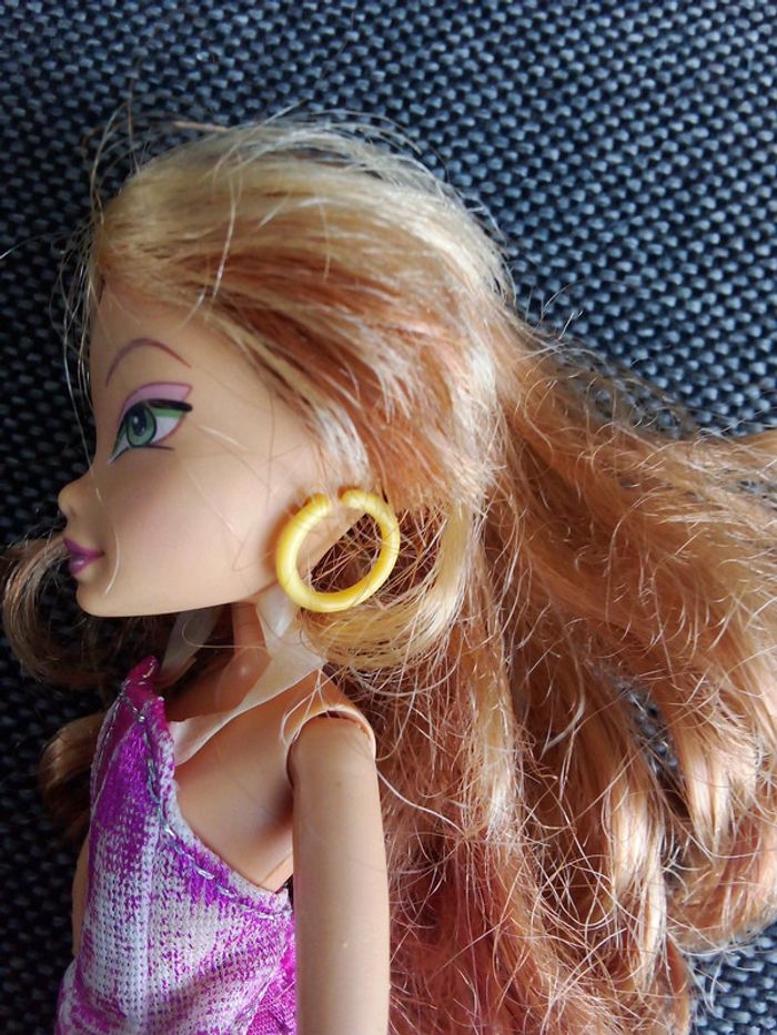 Flora winx - photo numéro 3