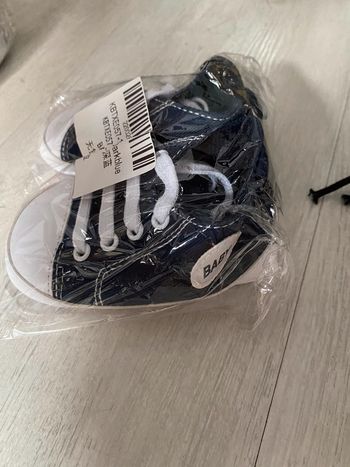 Chaussures souples marines pour bébé 6-12 mois