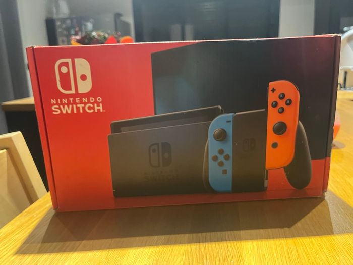 Switch avec accessoires jeux et sacoches - photo numéro 6