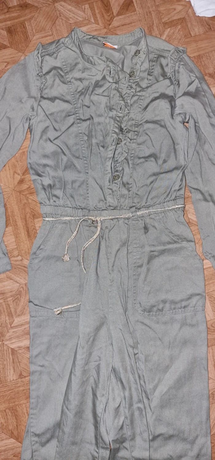 Combinaison 9ans neuf - photo numéro 2