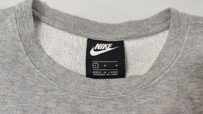 Vêtement Homme Pull Nike gris taille L #Retrostreet - photo numéro 3