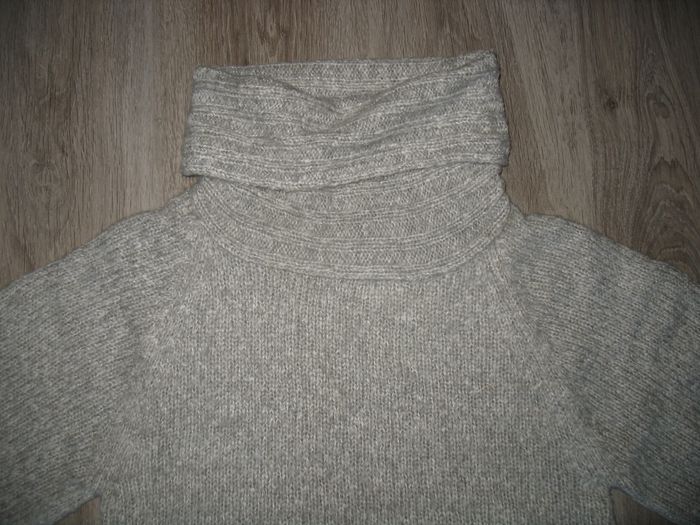 Pull court gris "Liorina" - Neuf - Taille 1 - n°01 - photo numéro 3