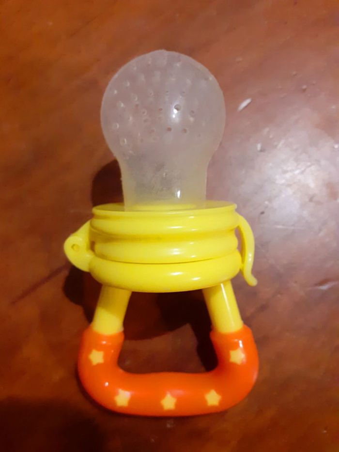 Tétine grignoteuse à fruits - photo numéro 3