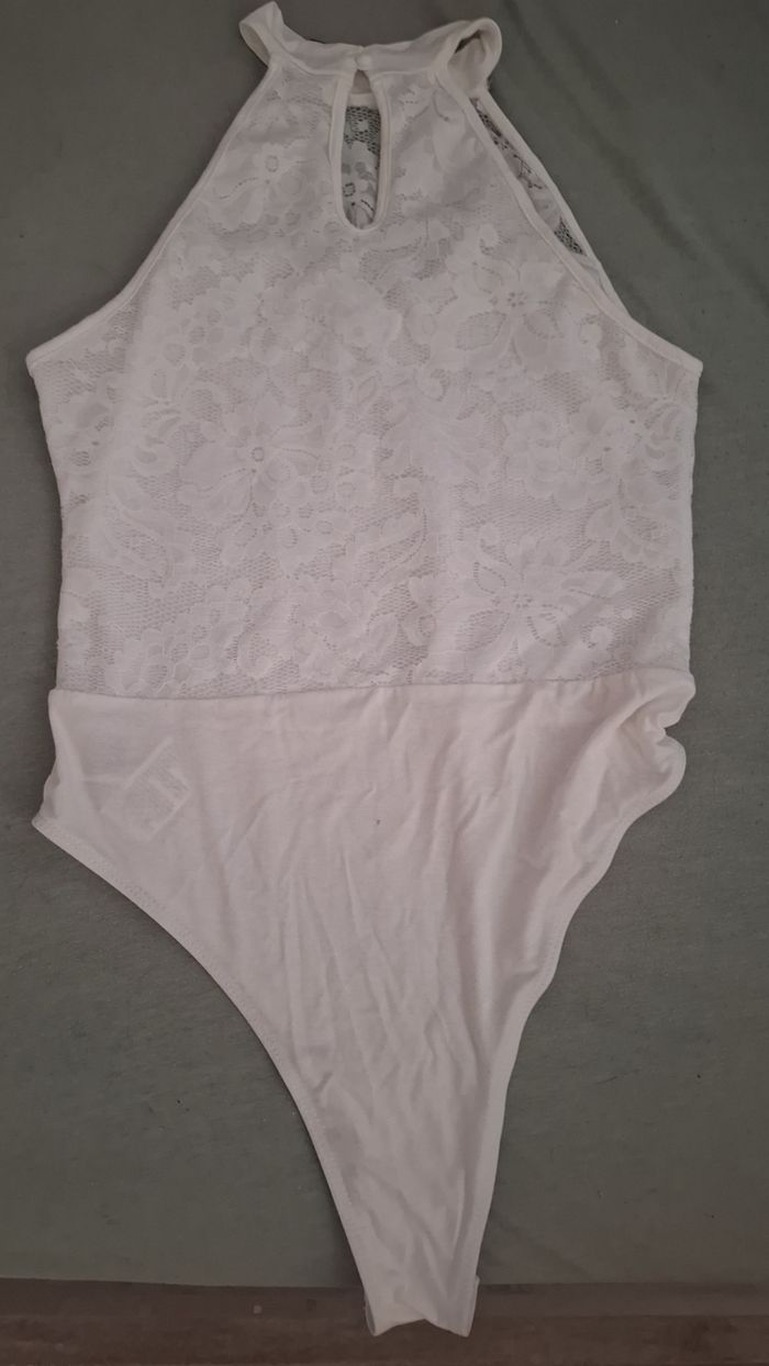 Body femme - photo numéro 2
