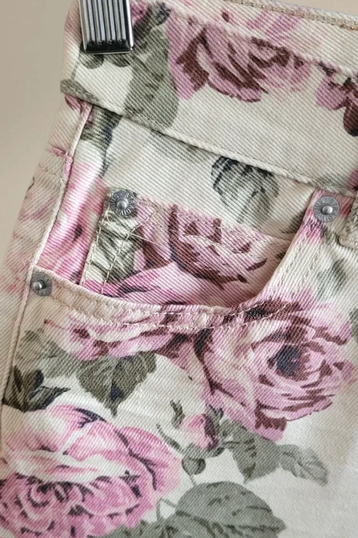 Short Stradivarius Taille 36 - photo numéro 4