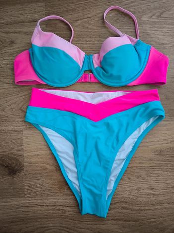 Maillot de bain cupshe taille M 38 neuf