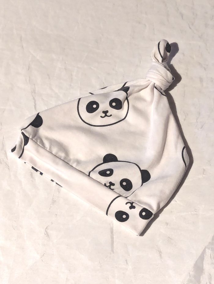 Bonnet Blanc Dessins Visages Têtes Panda Nœud Pointe Animal Vêtement Accessoire Petits Enfants Bébés - photo numéro 6