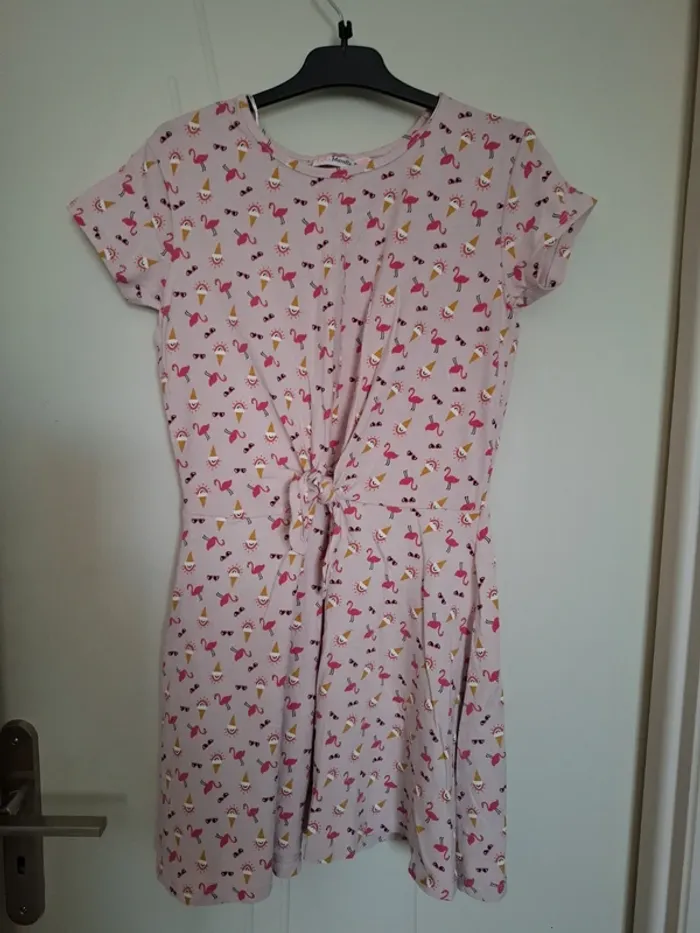 Robe courte