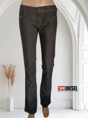 Jean Diesel modéle liv, coupe slim fit,taille basse,stretch