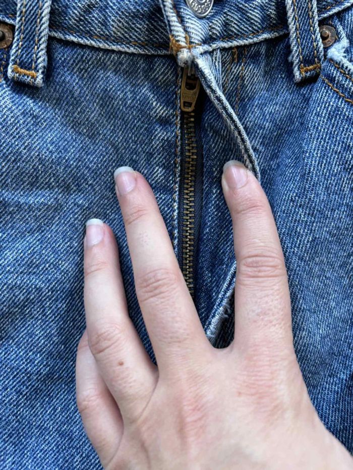 Jean Levi’s  homme 569 Loose straight W27 L30 36/38 S  – coupe ample straight, bleu clair 00s y2k - photo numéro 9