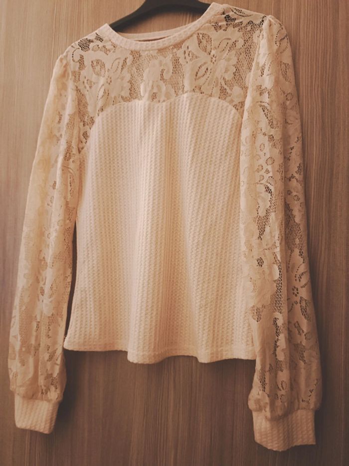 Haut blouse dentelles - photo numéro 5