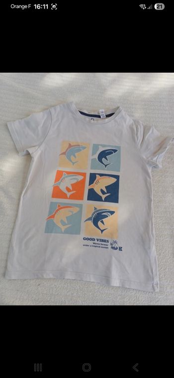 T.shirt garçon taille 8 ans