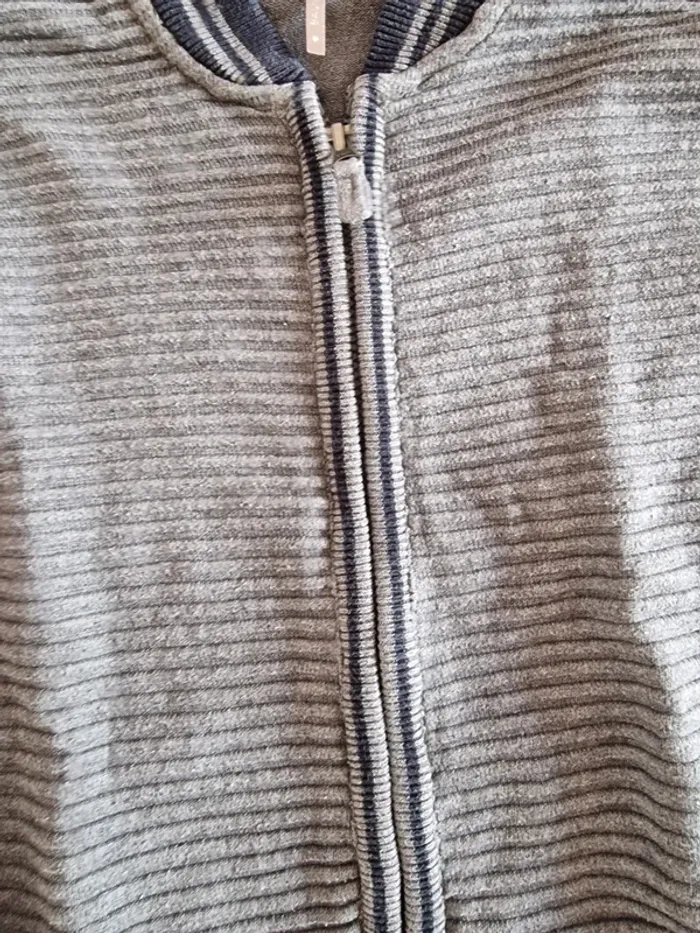 Veste 12 ans - photo numéro 3