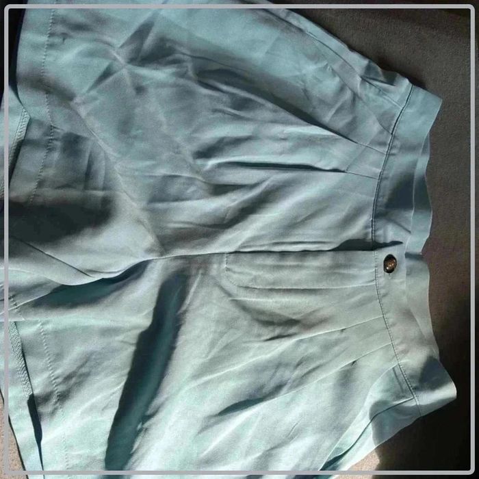Short  taille  36 - photo numéro 4