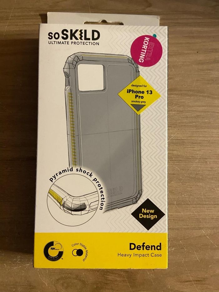 Coque Iphone 13 pro smokey grey so skild ultimate protection