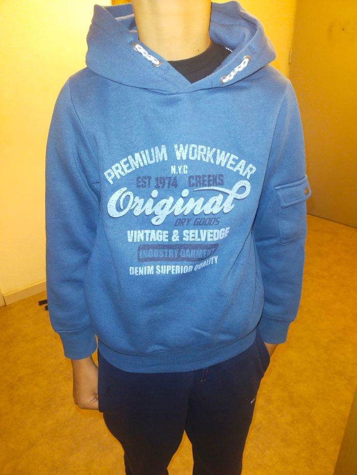 Pull à capuche
