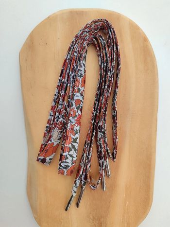Paire de lacets liberty Tana Lawn Poppy Forest D