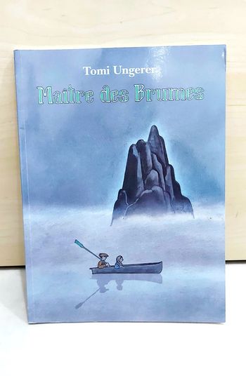 🌺 Livre (école des loisirs) : Maître des brumes