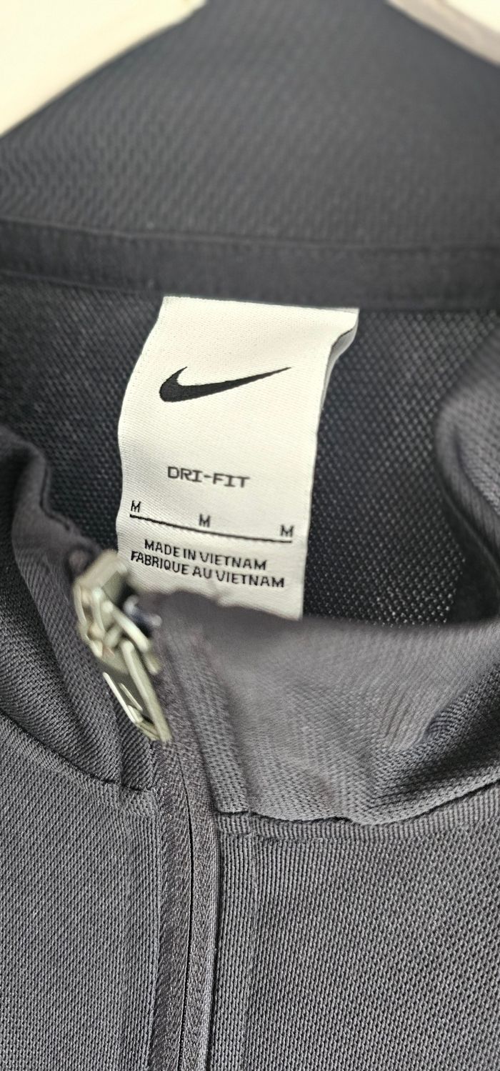 Veste noir Nike taille M - photo numéro 3
