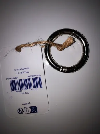 Anneau porte clé cabaia