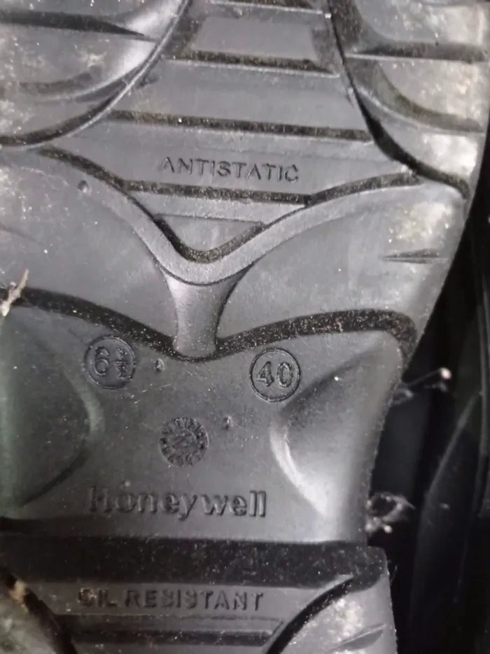 Chaussures de sécurité Honeywell 40 - photo numéro 5
