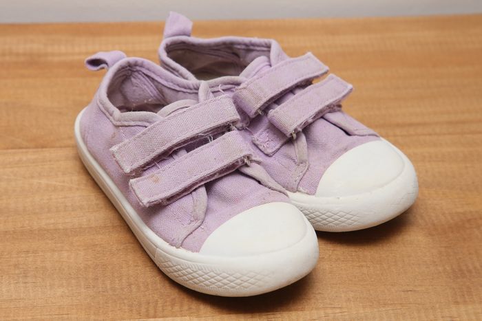 Tennis lilas - photo numéro 1