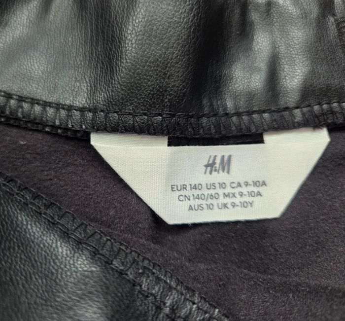 🌸 Belle jupe simili cuir 10 ans 🌸 - photo numéro 5