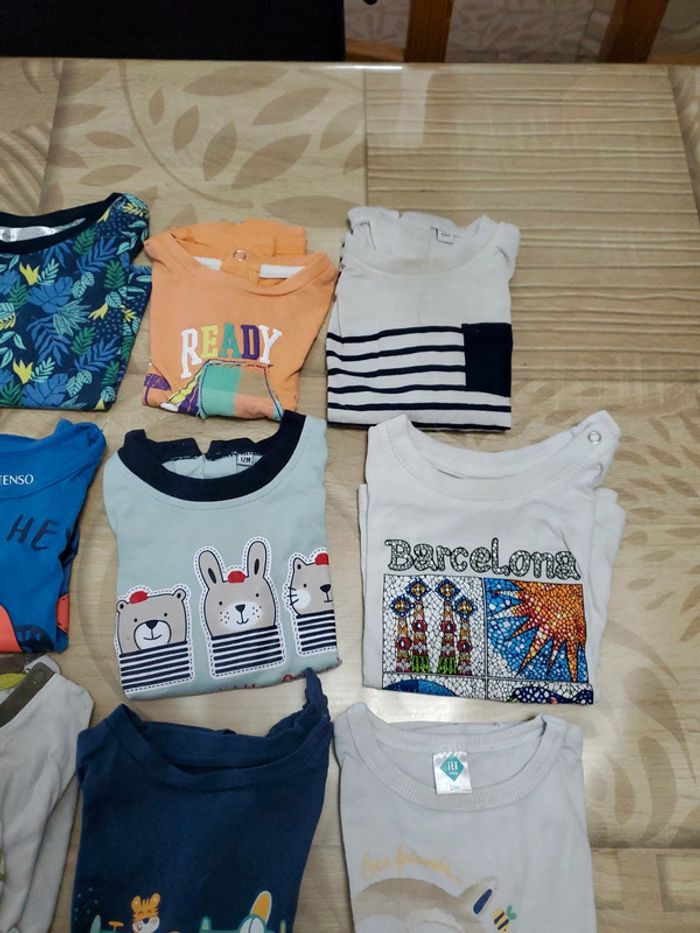 Lot 15 T-shirts 12 mois - photo numéro 3