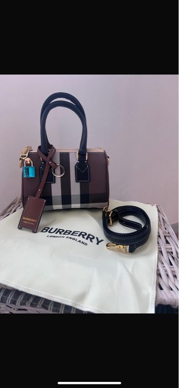 Sac a main Burberry cuir 