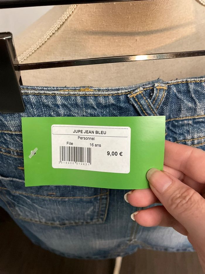 Jupe en jeans BTS T16 ans - photo numéro 3