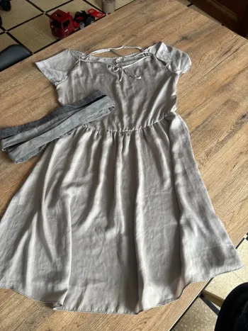 Robe grise cop copine