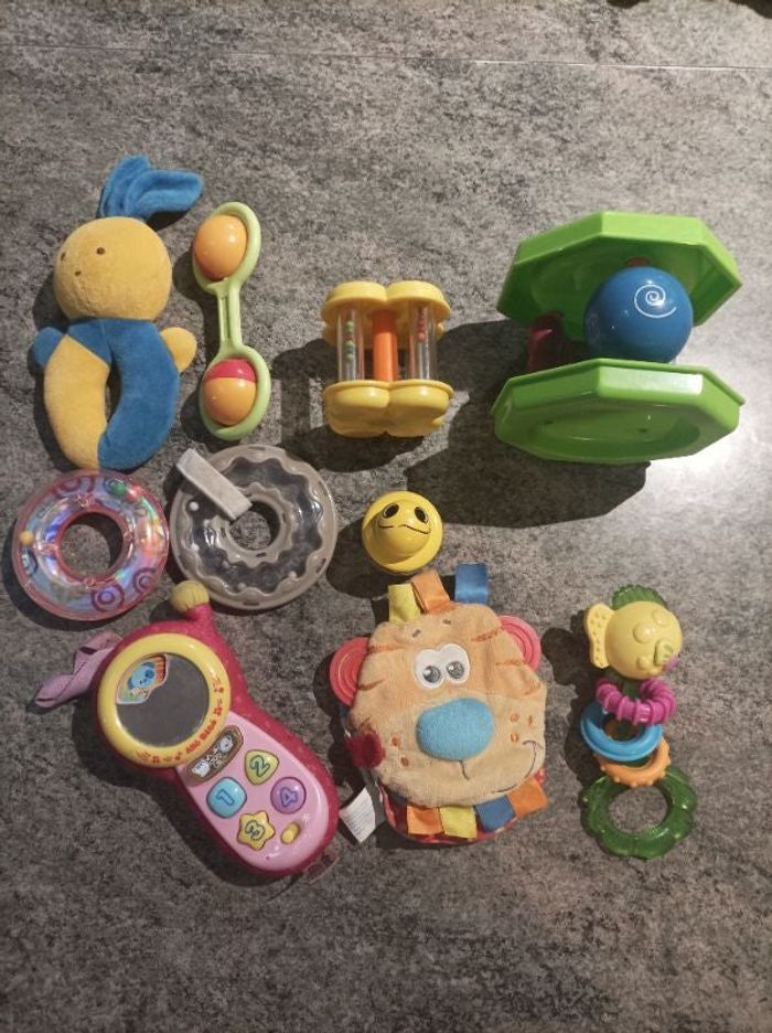 Lot de jouets 1er âge