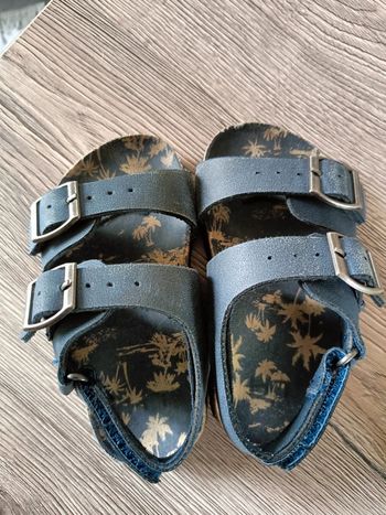 Claquettes garçon T21