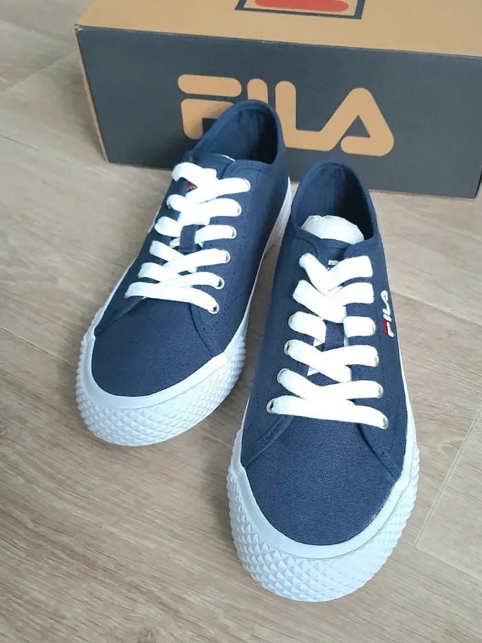 Baskets taille 39 Fila neuves - photo numéro 4