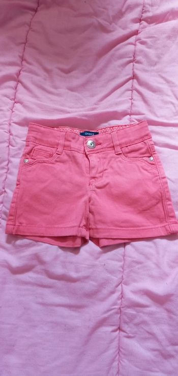 Short Okaïdi taille 3 ans