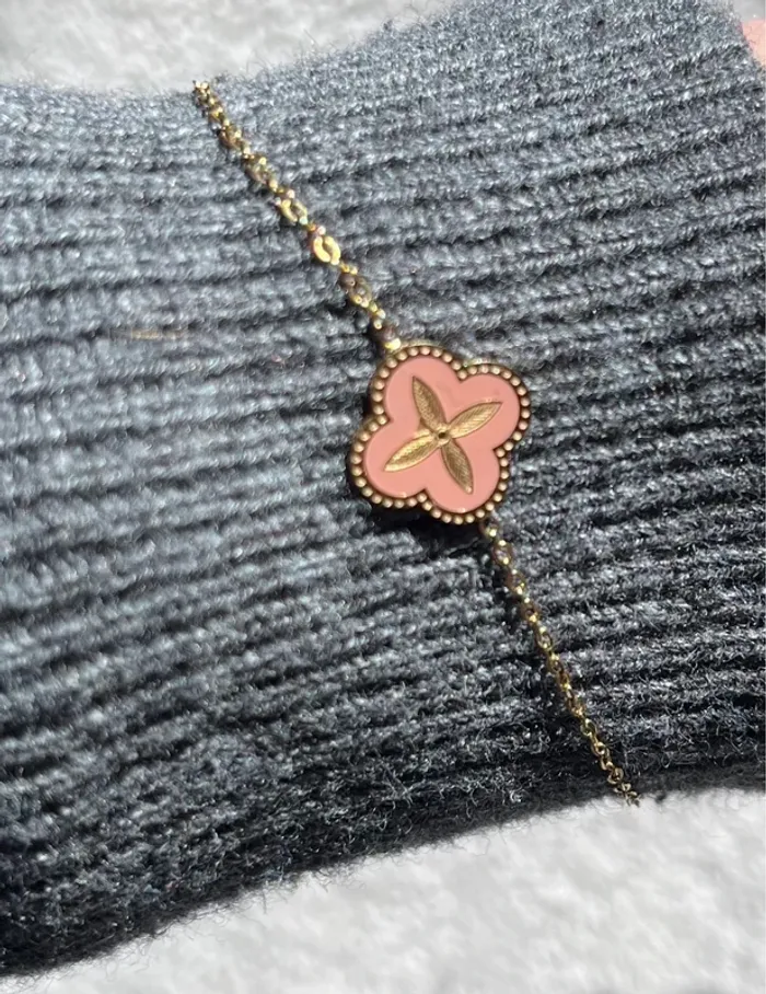 Bracelet trèfle or et rose - Omacoo