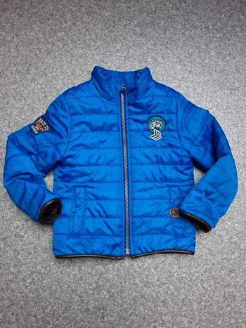 Veste marque Catimini
Taille 4 Ans
Bon état voir Photo