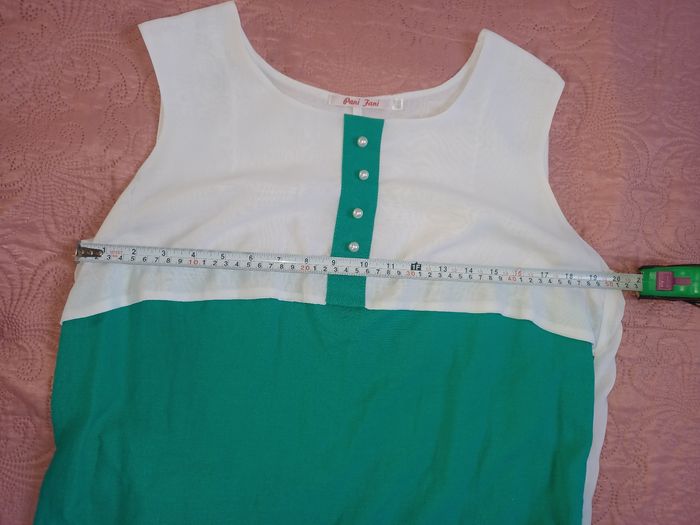 Robe vert dentelle femme pani fani
taille 52 - photo numéro 9