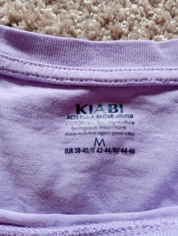 T-shirt taille M - photo numéro 2