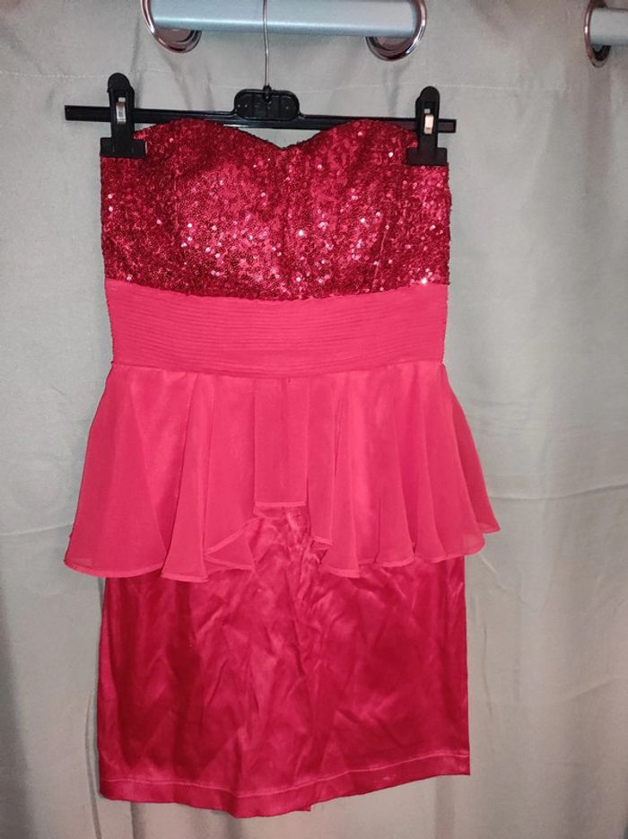 Robe rouge paillettes soirée - photo numéro 9