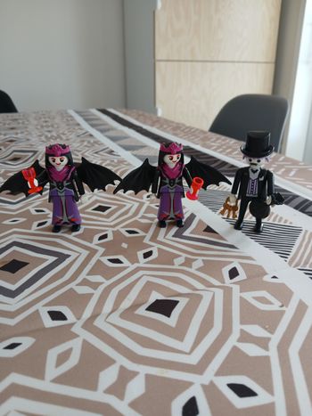 Playmobil lot 3 vampires d'halloween